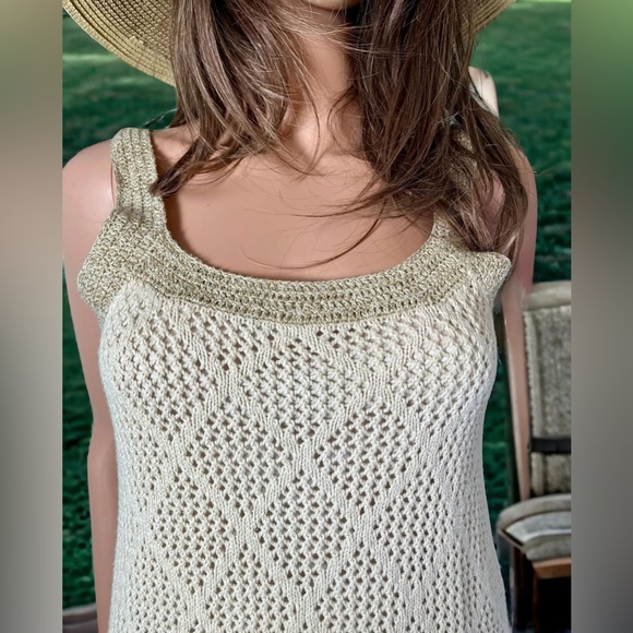 SOLD! (Cross listed) - Picture 2 of 4